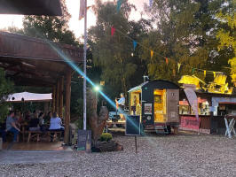 Fidelius Waldvogel im StauferWald Biergarten Göppingen